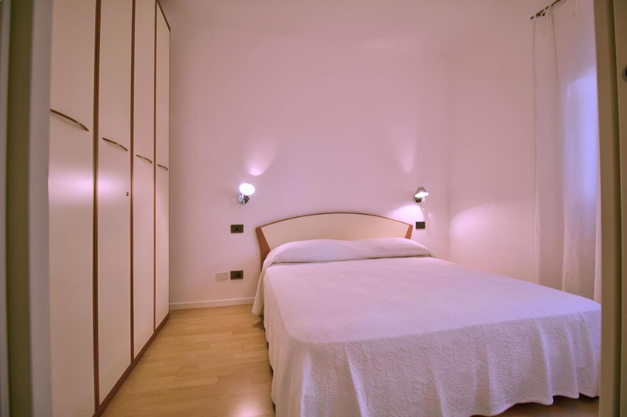 Orange Breeze Appartement Riva del Garda Buitenkant foto