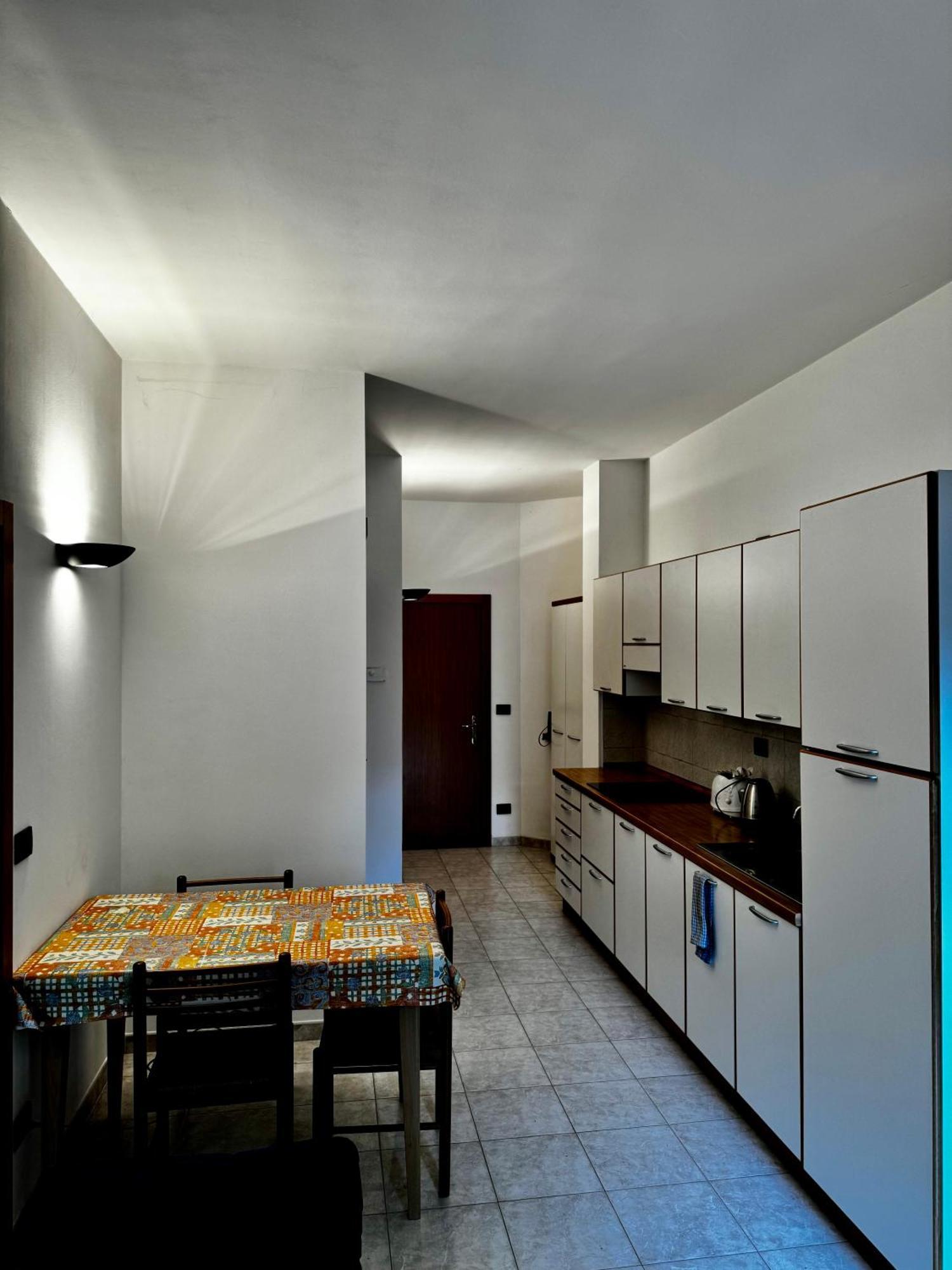 Orange Breeze Appartement Riva del Garda Buitenkant foto
